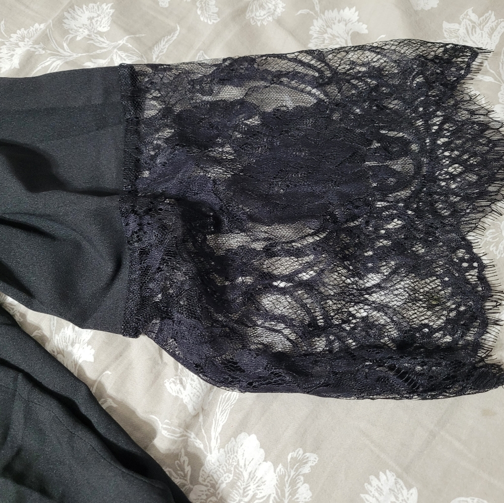 🎉HP🎉 Robe. Light weight. Black. 5X. Shein - Picture 4 of 4